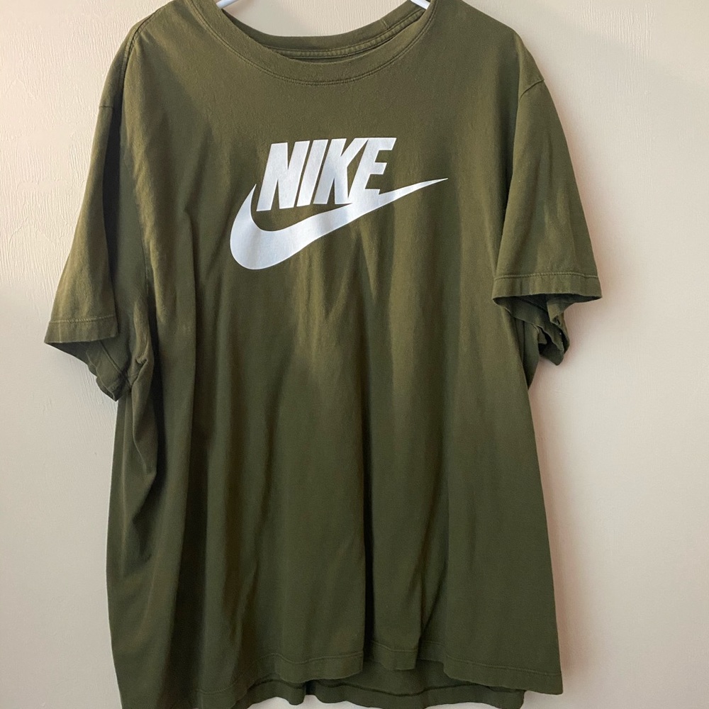 Nike Tee
